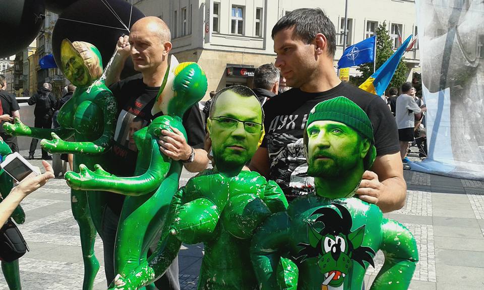 В Чехии байкеров "Ночные волки" встретил призрак Путина байкеры чехия ночные волки