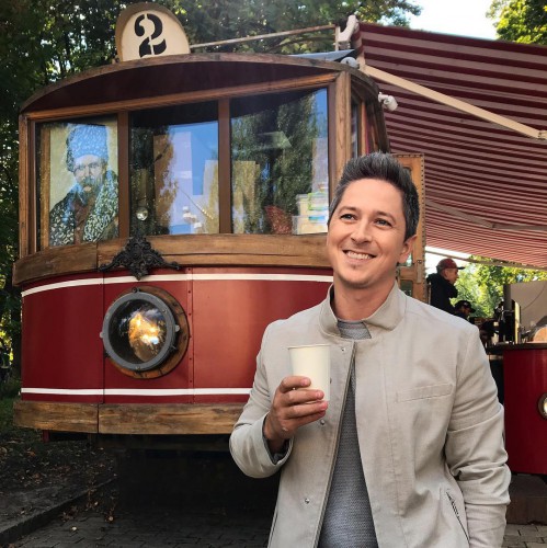 День матери: украинские ведущие рассказали о своих мамах