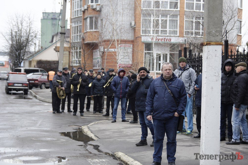 В Кременчуге провели в последний путь майора ВСУ - участника АТО (фото)