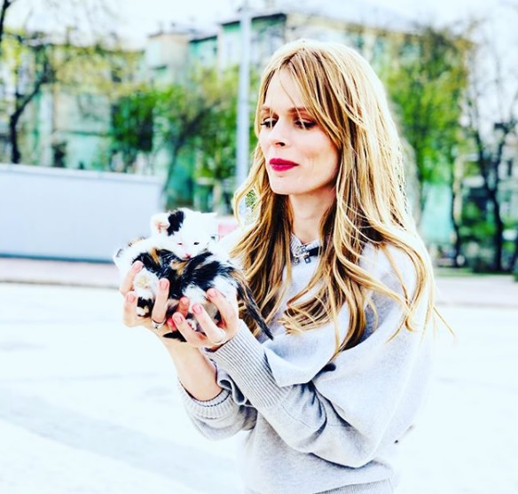 "Творила добро": Фреймут розповіла, що робила з кошенятами під Радою