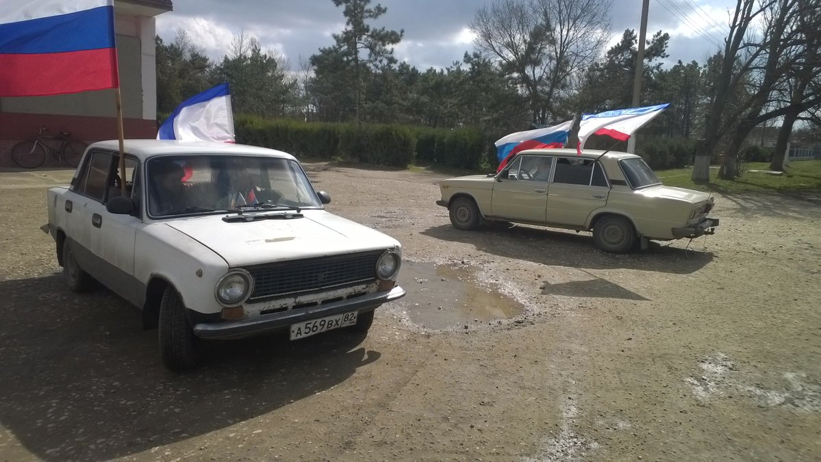 Пророссийский автопробег в Крыму стал поводом для насмешек
