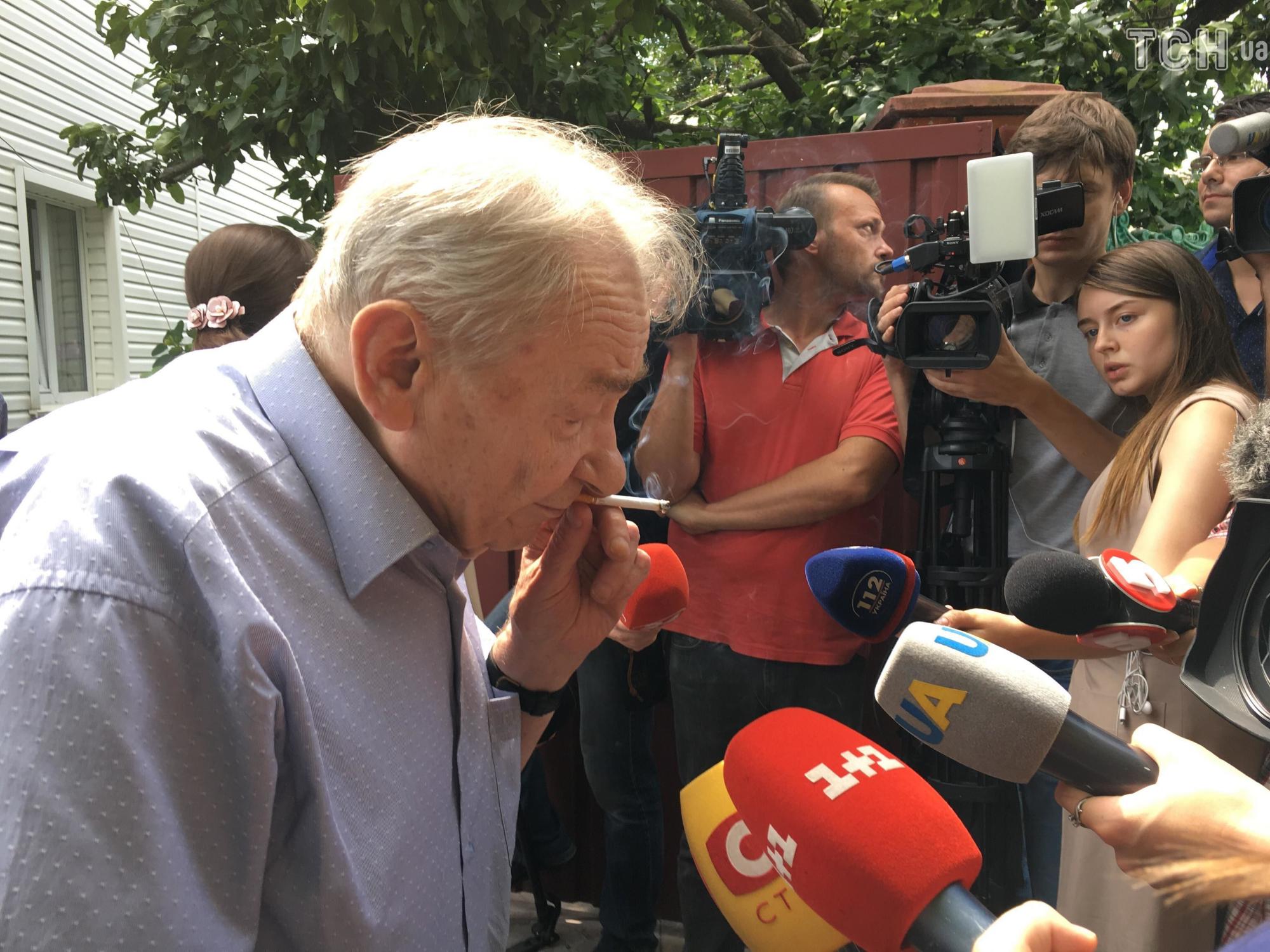 Под Киевом прощаются с Левком Лукьяненко (фото)