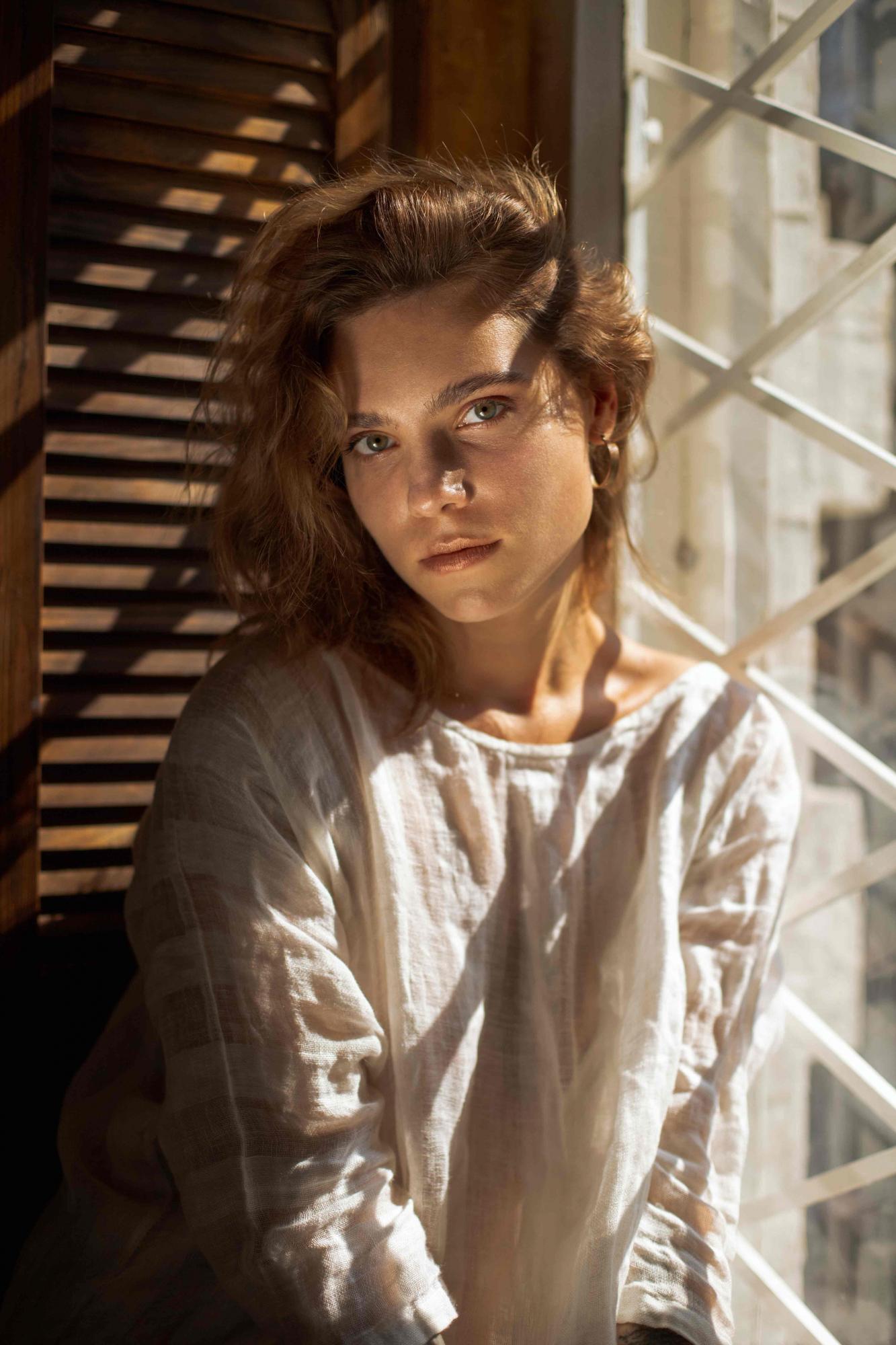 Донька народної артистки України випустила кліп: в ньому знялася її дівчина Настя