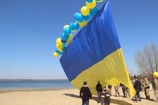 "Орки вже побачили": витаючий над Донецьком прапор України налякав бойовиків (фото)