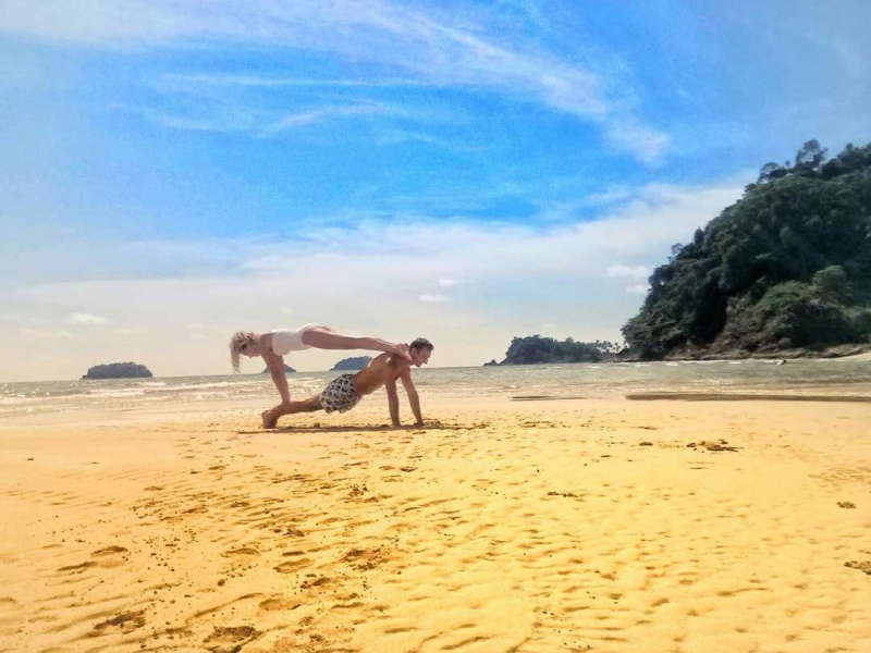 Не грузи тело! Фитнес-тренер Анита Луценко предупредила, в каких случаях следует отказаться от тренировок