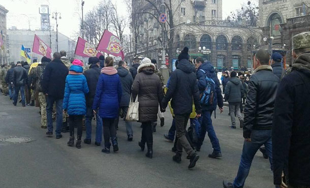 "Дебальцеве, рік другий": у Києві відбулося пам'ятне хід військових і волонтерів