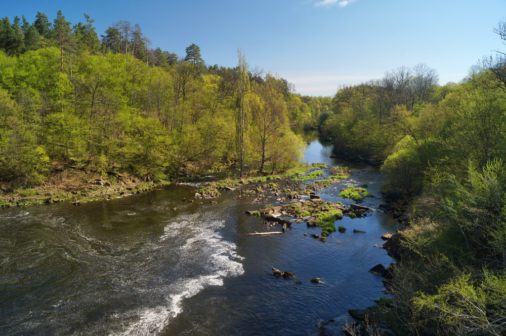 Букский каньон, скалы Довбуша и живописный меловой массив: топ-5 мест для скалолазания в Украине