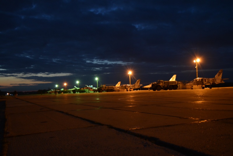 Минобороны показали зрелищные учения украинских авиаторов