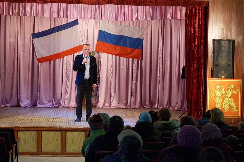 "Доставляють обличчя глядачів": в Судаку відсвяткували День Республіки Крим