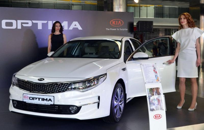 Столичное автошоу 2016: украинцам показали новую “Славуту” и другие “перлы” УкрАвто