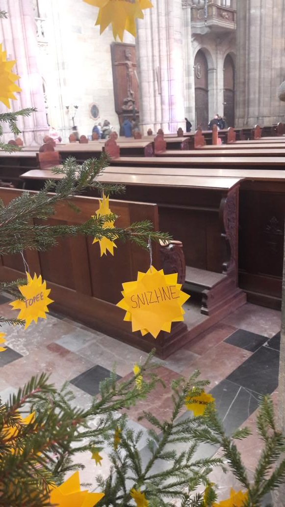 В кольорах прапора: у Чехії зворушливо привітали українців з Новим роком (фото)