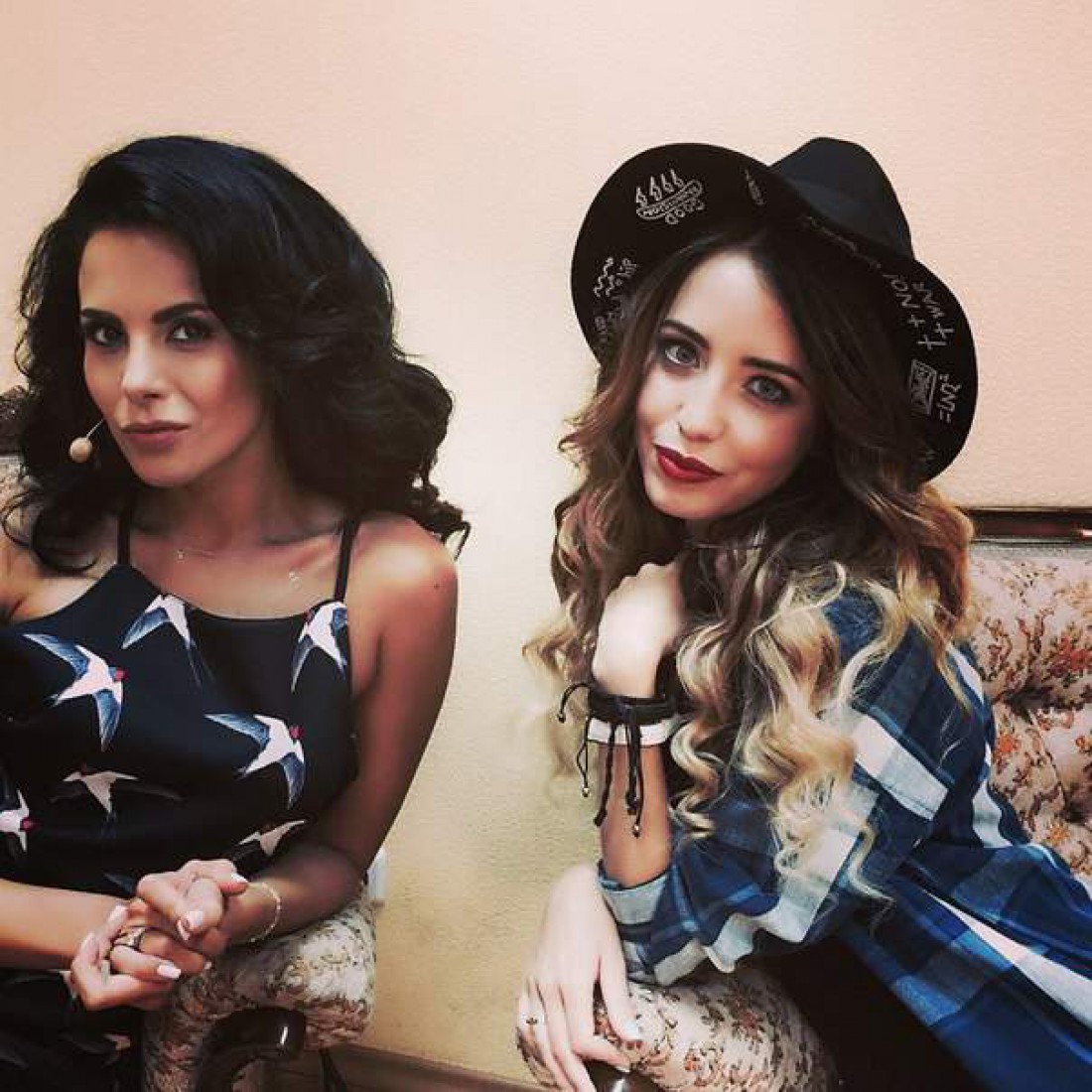 Настя Каменских, MONATIK и Надя Дорофеева рассказали, как относятся к караоке