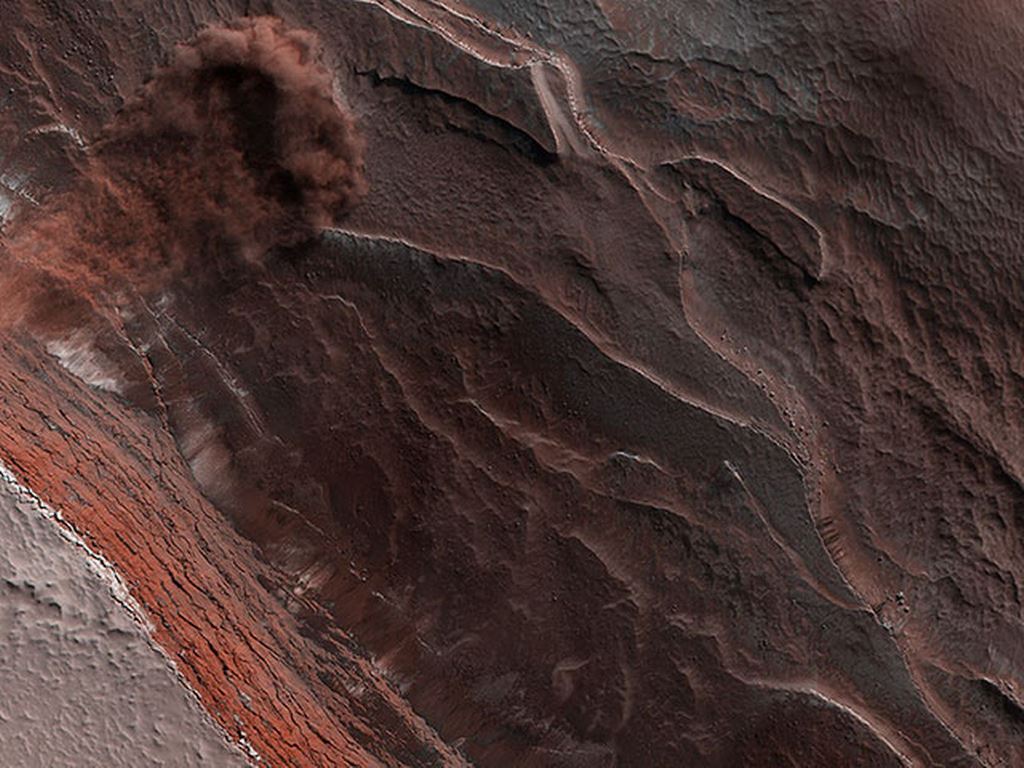NASA показало потрясающие фото с Марса: эти снимки впечатляют