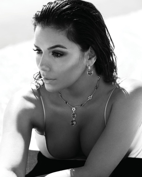 Родила в 43: знаменитая голливудская актриса впервые стала мамой