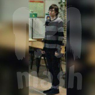 Тримав в страху всю школу: в Росії школяр прийшов на уроки зі зброєю