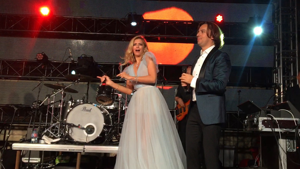 Лорак и Брежнева &quot;засветились&quot; на шикарной свадьбе российского мажора