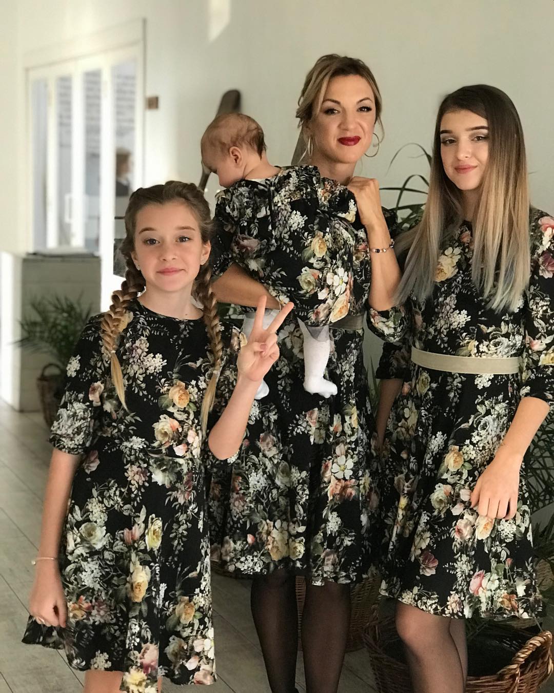 Відомий український шоумен хрестив молодшу дочку (фото)