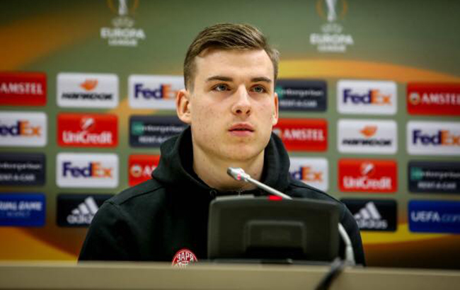 Футболіст луганської "Зорі" став наймолодшим воротарем в історії збірної України