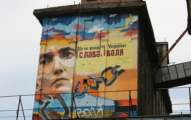 "Це буде сюрприз": у Запоріжжі зміниться мурал з Савченко