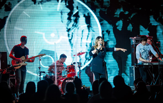 Известная российская группа выступила в оккупированном Донецке (видео)