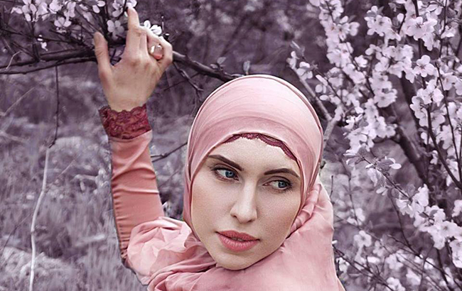 Защищала Украину: мама Амины Окуевой поделилась воспоминаниями о дочери