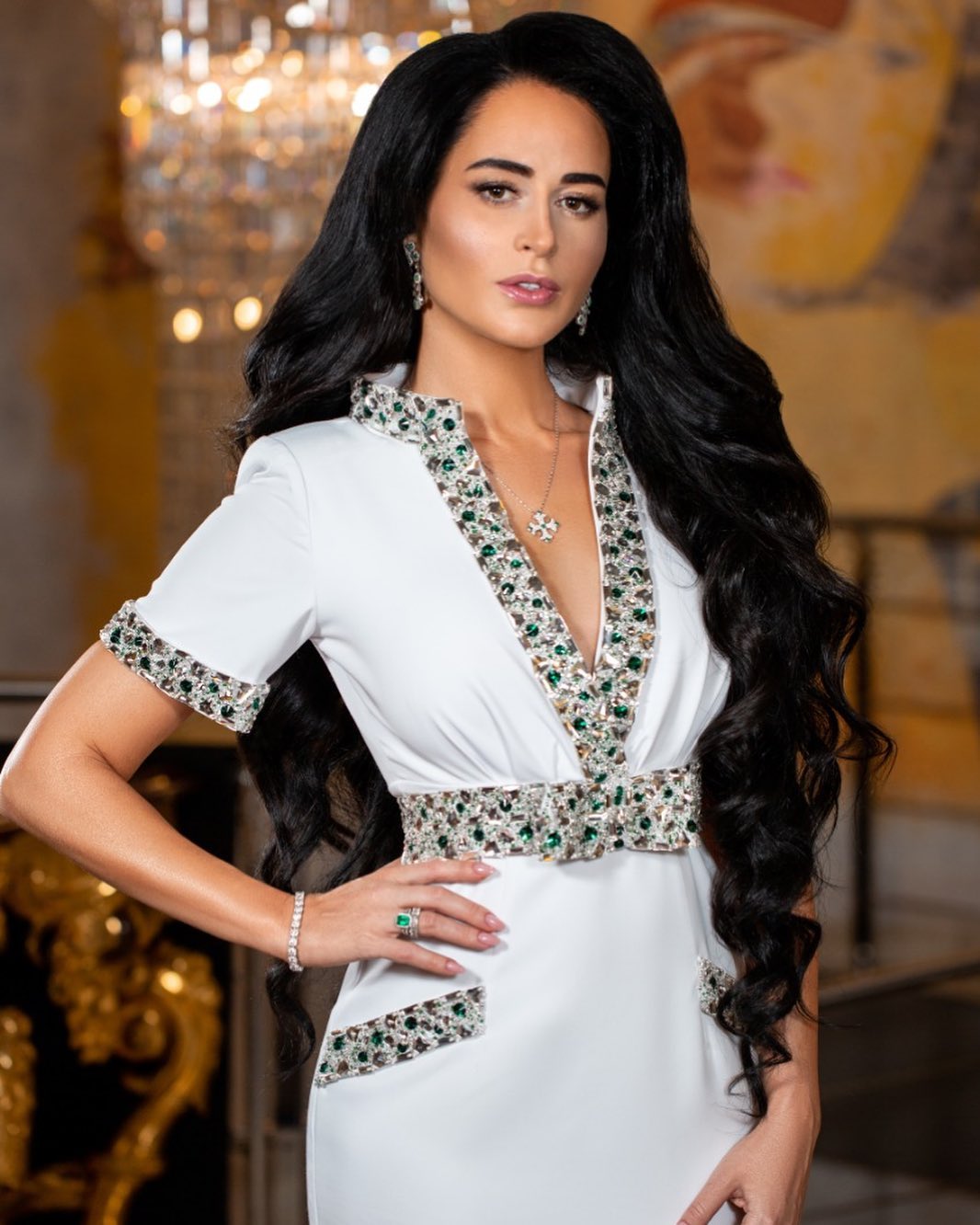 Фото красавицы, которая представит Украину на Mrs. International 2021: она - многодетная мама