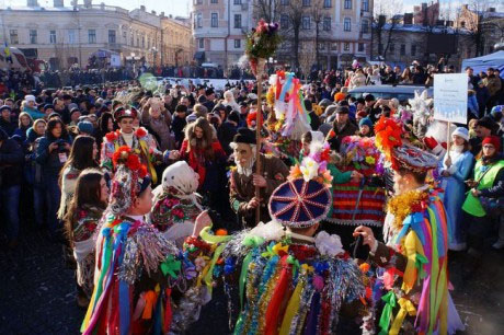 В Черновцах снова устроили яркий Маланка-фест