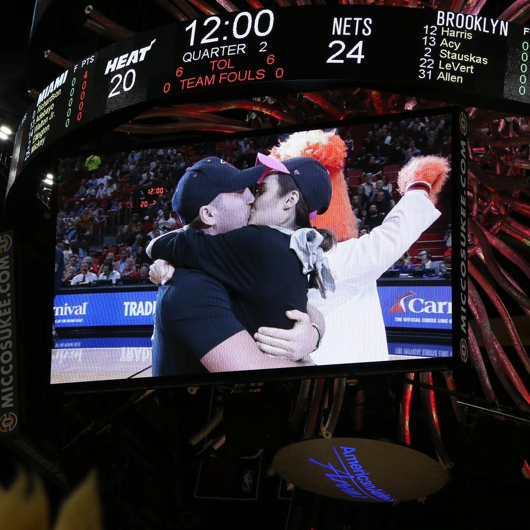 Українській гімнастці Ганні Безсоновій зробили пропозицію на матчі НБА (фото)