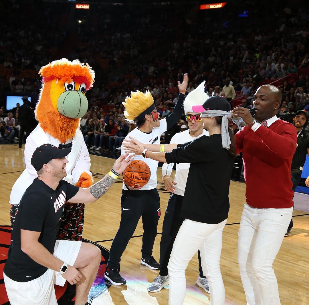 Українській гімнастці Ганні Безсоновій зробили пропозицію на матчі НБА (фото)