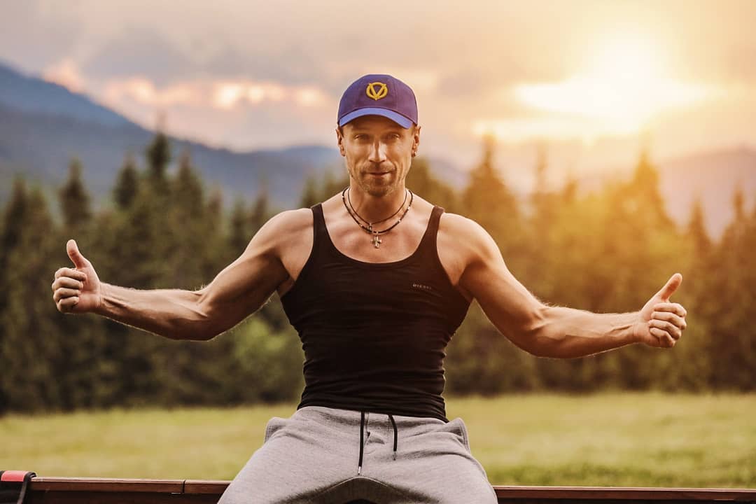 &quot;Уокер, техасский рейнджер&quot;: Олег Винник поразил фанатов своим телом (фото)