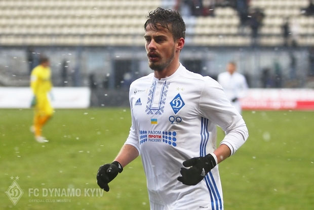 Футболісти "Динамо" оновили форму, натякнувши на близькість ювілею клубу