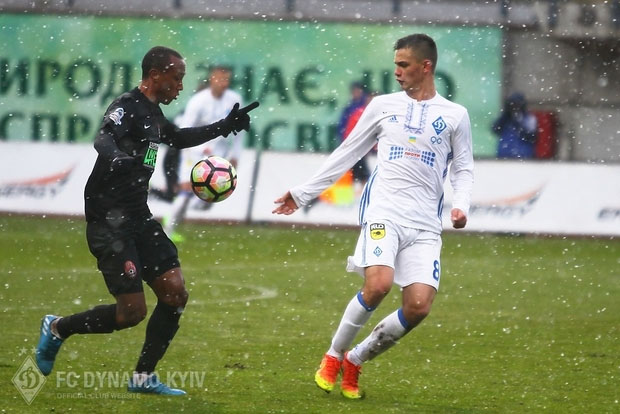 Футболісти "Динамо" оновили форму, натякнувши на близькість ювілею клубу