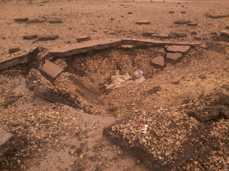 "Цените героев и мир без русского сапога": в сети показали архивные фото аэропорта в Луганске