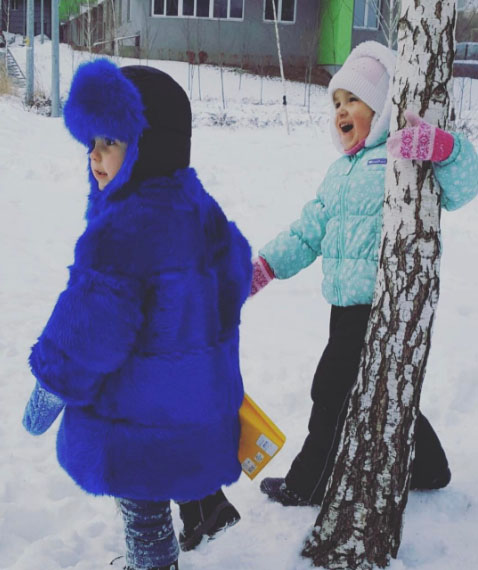 Слава з &quot;Неангелів&quot; поділилася фото &quot;першого хлопця на селі&quot;