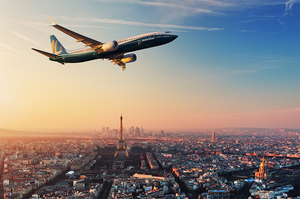У небо піднявся абсолютно новий "Боїнг": неймовірні фото лайнера 737-10 MAX