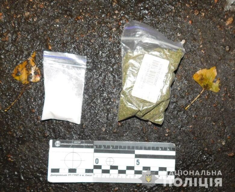 У киянина виявили амфетамін в кишені куртки
