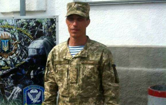 "Он постоянно улыбался": в Житомире проводили в последний путь военного ВСУ