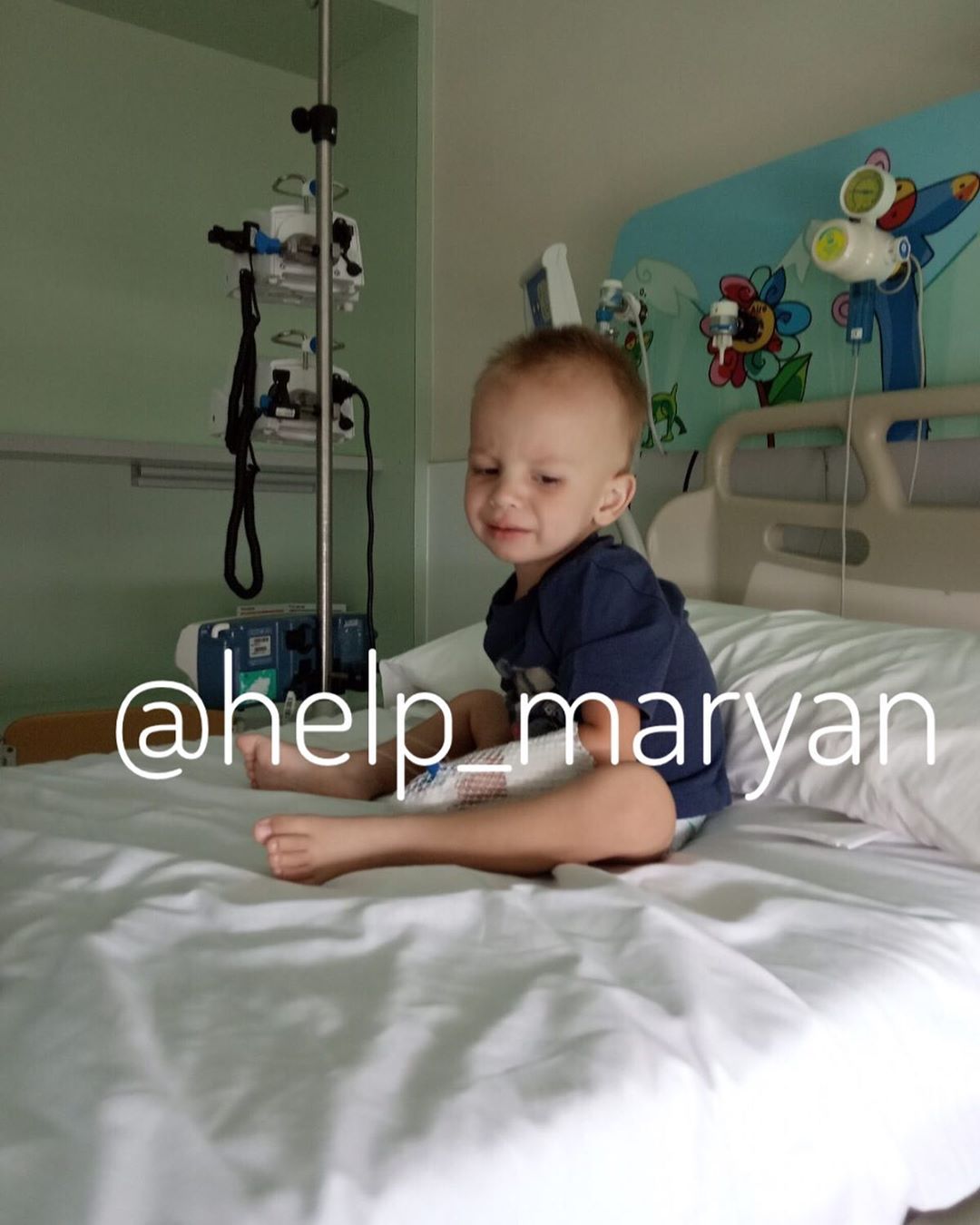 Чужих дітей не буває: українців просять допомогти врятувати маленьке життя