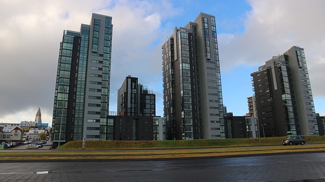 Легальна зброя, заборонені імена і скандинавські олігархи: незвичайні факти про Ісландію від українця