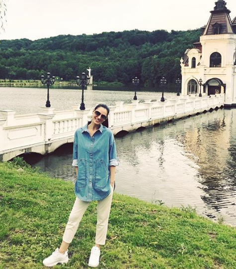 "Сияет ярче солнца": стильные образы Маши Ефросининой на Leopolis Jazz Fest