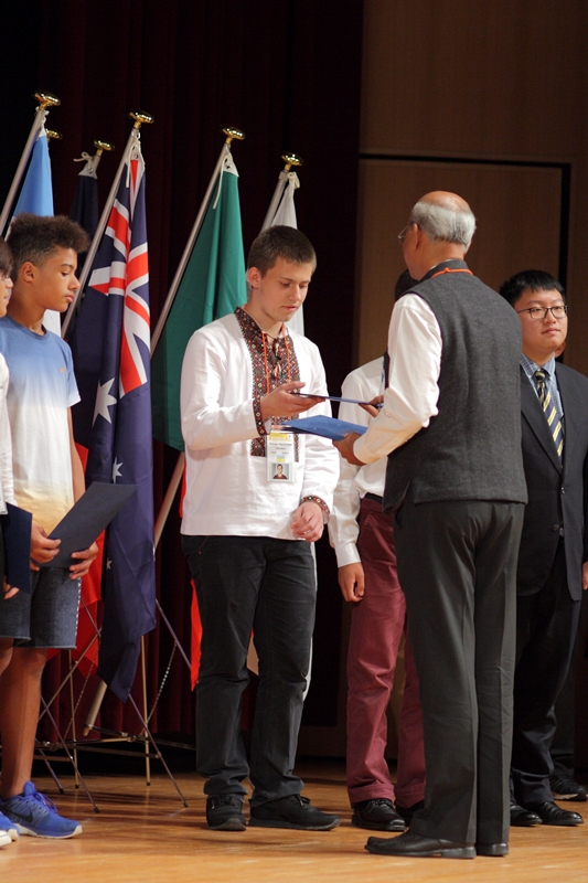 Украинский школьник завоевал &quot;серебро&quot; и &quot;бронзу&quot; на международной олимпиаде в Японии