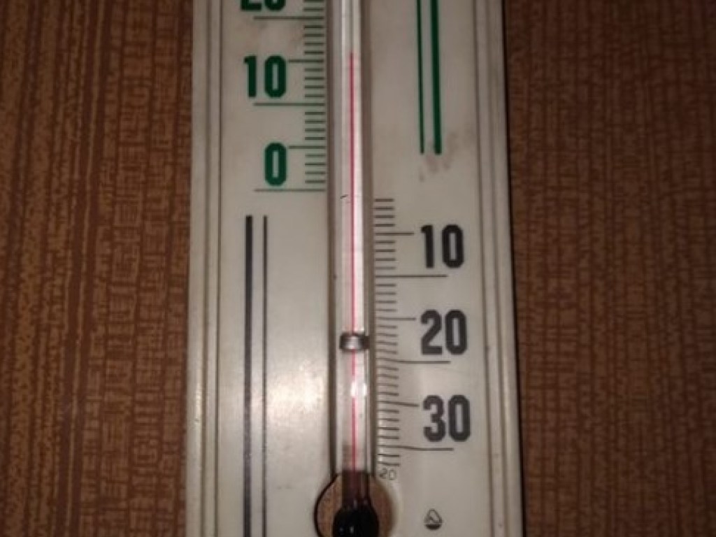 Обалдели от холода: Укрзализныця угодила в новый скандал (фото)