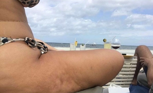 Відома модель plus-size вразила мережу закликом припинити мучити себе дієтами