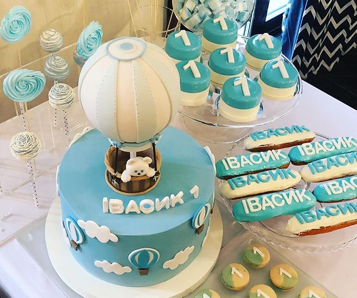 Осадчая показала трогательное фото с первого дня рождения сына