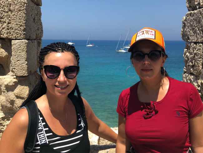 Джамала с сестрой