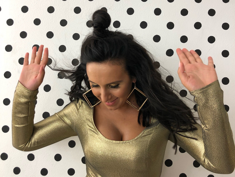 "Съемки завершились": Джамала обрадовала подготовкой нового клипа на песню "Крила" (фото)