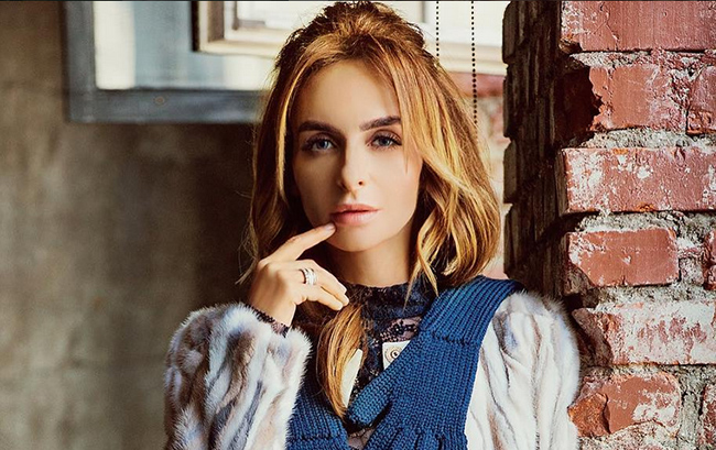 "Ідіть в ж*пу": видворена з України російська ведуча жорстко відповіла критикам (відео)