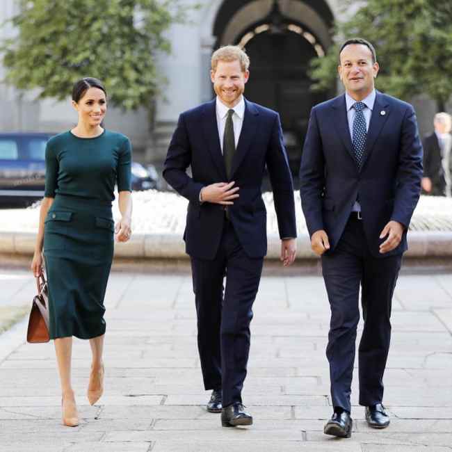 Меган Маркл и принц Гарри совершили первую официальную поездку как супруги