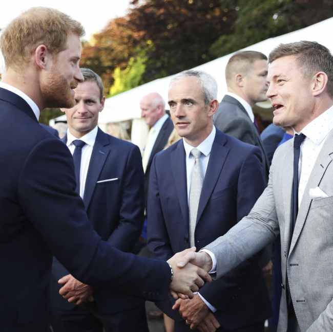 Меган Маркл и принц Гарри совершили первую официальную поездку как супруги