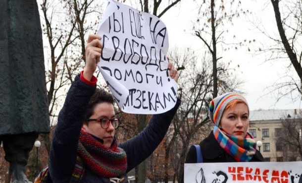 "С Днем рождения, Саша!": в Киеве требовали освободить политзаключенного Кольченко